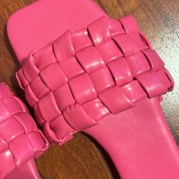 Brand new pink sandals size 40 / size 10 - Picture 2 of 4